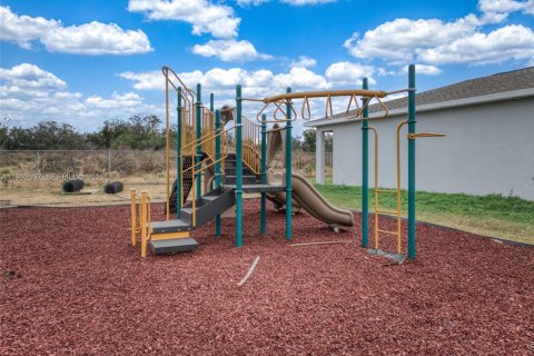 Снять в аренду виллу или дом в Себринг, Флорида 3 спальни, 118.17м2, № 1991756 - фото 4