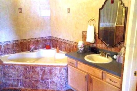 Casa en venta en Orlando, Florida, 4 dormitorios, 170.75 m2 № 2387612 - foto 4