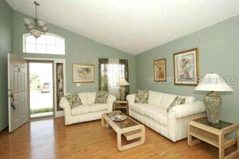 Casa en venta en Orlando, Florida, 4 dormitorios, 170.75 m2 № 2387612 - foto 2