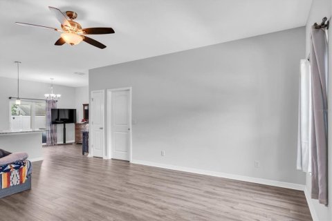 Casa en venta en Pinellas Park, Florida, 3 dormitorios, 134.15 m2 № 2156008 - foto 5