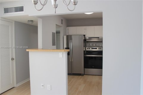 Apartment in Miami, Florida 2 bedrooms, 90.67 sq.m. № 2062418 - photo 6