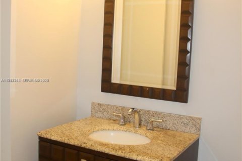 Apartment in Miami, Florida 2 bedrooms, 90.67 sq.m. № 2062418 - photo 11