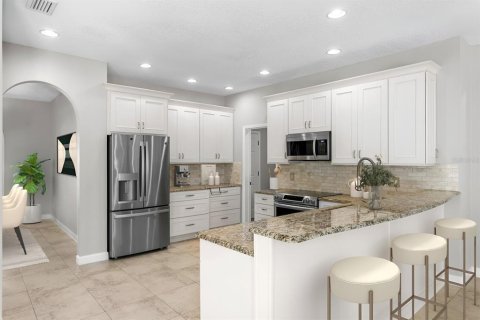 House in Tampa, Florida 4 bedrooms, 211.35 sq.m. № 2093761 - photo 4