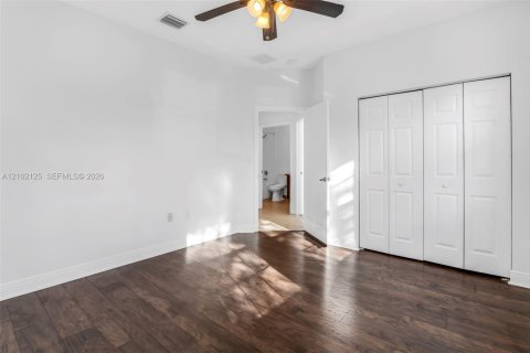 Copropriété à louer à Pembroke Pines, Floride: 3 chambres, 122.17 m2 № 2414429 - photo 28