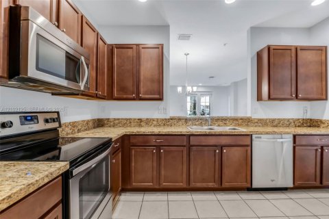 Copropriété à louer à Pembroke Pines, Floride: 3 chambres, 122.17 m2 № 2414429 - photo 8