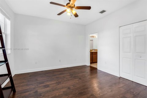 Copropriété à louer à Pembroke Pines, Floride: 3 chambres, 122.17 m2 № 2414429 - photo 19
