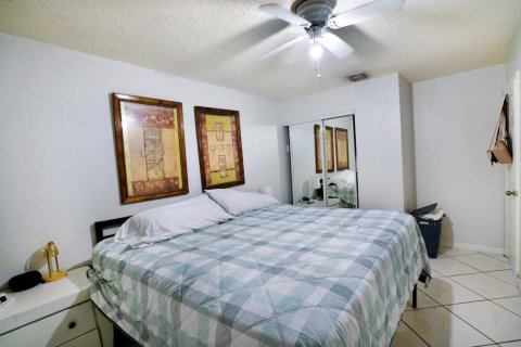 Casa en venta en Fort Lauderdale, Florida, 3 dormitorios, 145.86 m2 № 2077856 - foto 15