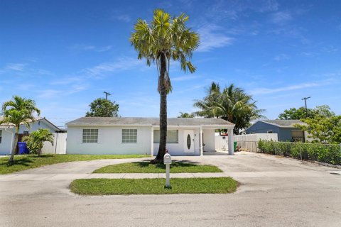 Casa en Fort Lauderdale, Florida 3 dormitorios, 145.86 m2 № 2077856