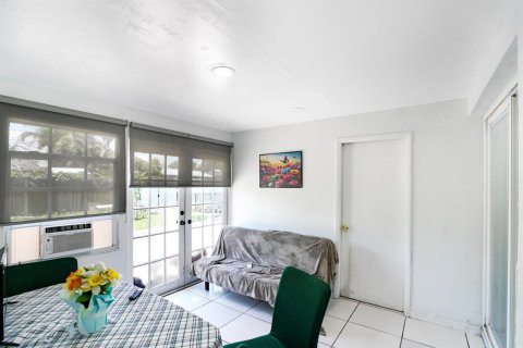 Casa en venta en Fort Lauderdale, Florida, 3 dormitorios, 145.86 m2 № 2077856 - foto 26