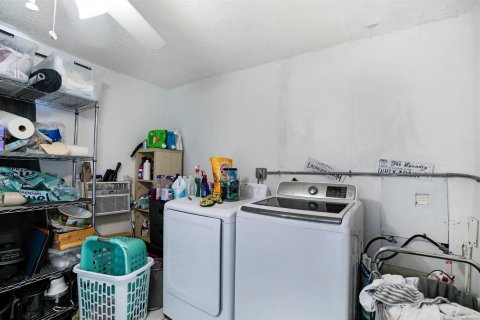 Casa en venta en Fort Lauderdale, Florida, 3 dormitorios, 145.86 m2 № 2077856 - foto 30