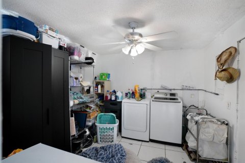 Casa en venta en Fort Lauderdale, Florida, 3 dormitorios, 145.86 m2 № 2077856 - foto 29