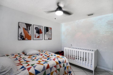 Casa en venta en Fort Lauderdale, Florida, 3 dormitorios, 145.86 m2 № 2077856 - foto 21