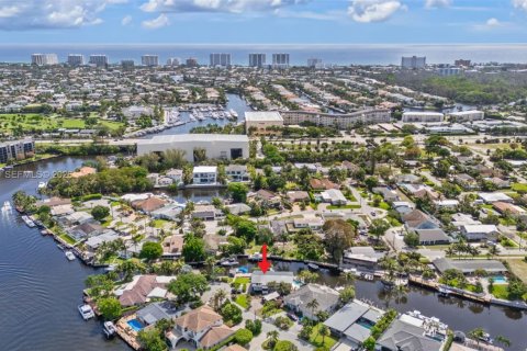 House in Deerfield Beach, Florida 5 bedrooms, 263.47 sq.m. № 2067374 - photo 10