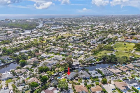 House in Deerfield Beach, Florida 5 bedrooms, 263.47 sq.m. № 2067374 - photo 7