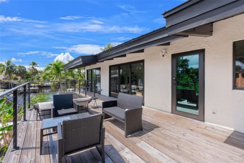 House in Deerfield Beach, Florida 5 bedrooms, 263.47 sq.m. № 2067374 - photo 26