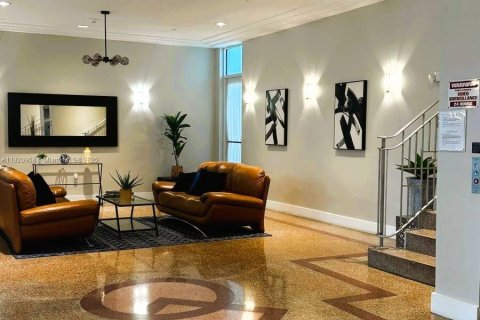 Снять в аренду кондоминиум в Майами-Бич, Флорида 1 спальня, 41.16м2, № 1975065 - фото 13