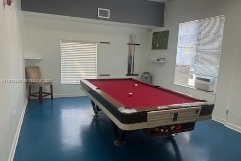 Copropriété à vendre à Bay Harbor Islands, Floride: 2 chambres, 110.74 m2 № 1992616 - photo 18