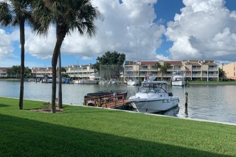 Condominio en venta en Saint Petersburg, Florida, 2 dormitorios, 106.37 m2 № 2285064 - foto 4