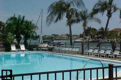 Condominio en venta en Saint Petersburg, Florida, 2 dormitorios, 106.37 m2 № 2285064 - foto 3