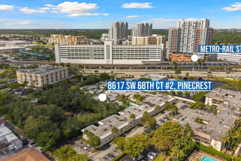 Condo in Pinecrest, Florida, 2 bedrooms  № 1971339 - photo 28