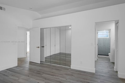 Casa en venta en Pembroke Pines, Florida, 3 dormitorios, 145.67 m2 № 1993811 - foto 16