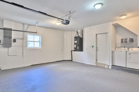 Casa en venta en Pembroke Pines, Florida, 3 dormitorios, 145.67 m2 № 1993811 - foto 25