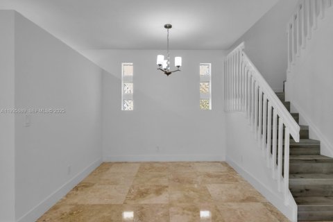 Casa en venta en Pembroke Pines, Florida, 3 dormitorios, 145.67 m2 № 1993811 - foto 15