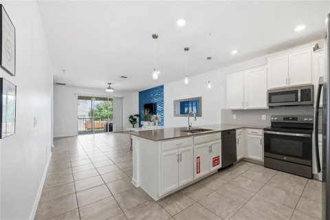 Condominio en venta en Davenport, Florida, 3 dormitorios, 166.11 m2 № 2202333 - foto 8