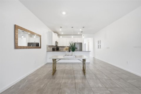 Condominio en venta en Davenport, Florida, 3 dormitorios, 166.11 m2 № 2202333 - foto 13