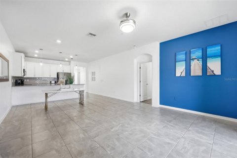 Condominio en venta en Davenport, Florida, 3 dormitorios, 166.11 m2 № 2202333 - foto 17