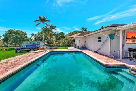 House in Davie, Florida 3 bedrooms, 213.12 sq.m. № 1716124 - photo 22