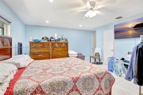 House in Davie, Florida 3 bedrooms, 213.12 sq.m. № 1716124 - photo 13