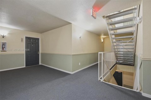 Condo in Coral Springs, Florida, 1 bedroom  № 2186148 - photo 28