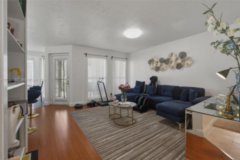 Condo in Coral Springs, Florida, 1 bedroom  № 2186148 - photo 4