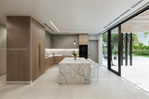 Villa ou maison à vendre à Pinecrest, Floride: 6 chambres № 1983295 - photo 13