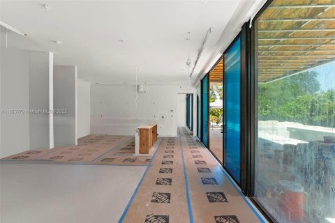 Villa ou maison à vendre à Pinecrest, Floride: 6 chambres № 1983295 - photo 14