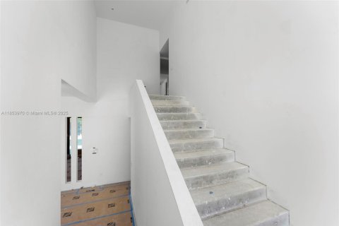 Villa ou maison à vendre à Pinecrest, Floride: 6 chambres № 1983295 - photo 19