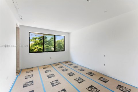 Villa ou maison à vendre à Pinecrest, Floride: 6 chambres № 1983295 - photo 27