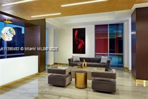 Condo in Hollywood, Florida, 1 bedroom № 1959101 - photo 12