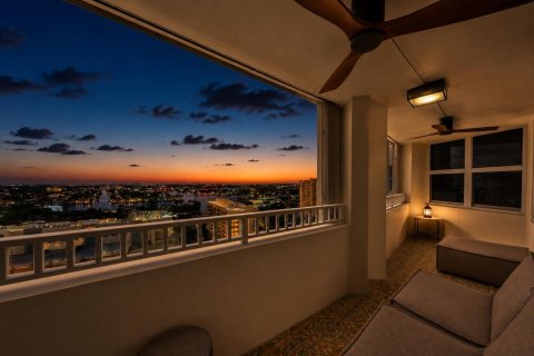 Condo in Pompano Beach, Florida, 2 bedrooms № 2276650 - photo 27