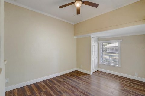 House in Orange City, Florida 4 bedrooms, 183.39 sq.m. № 1642415 - photo 21