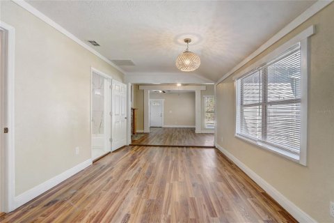 House in Orange City, Florida 4 bedrooms, 183.39 sq.m. № 1642415 - photo 11