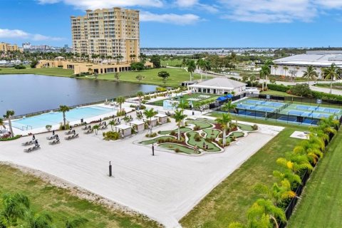 Copropriété à vendre à Palmetto, Floride: 2 chambres, 171.59 m2 № 2401142 - photo 29
