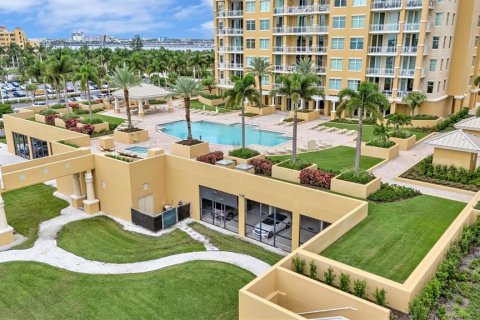 Copropriété à vendre à Palmetto, Floride: 2 chambres, 171.59 m2 № 2401142 - photo 25