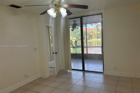 Copropriété à vendre à Coconut Creek, Floride: 3 chambres, 113.53 m2 № 2001337 - photo 4