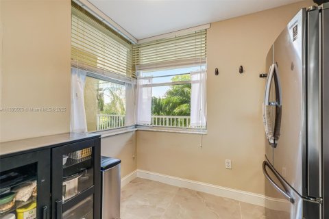 Copropriété à vendre à Sunrise, Floride: 2 chambres, 104.98 m2 № 1921929 - photo 9