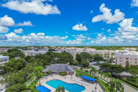 Copropriété à vendre à Sunrise, Floride: 2 chambres, 104.98 m2 № 1921929 - photo 5