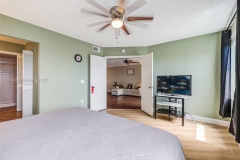 Copropriété à vendre à Sunrise, Floride: 2 chambres, 104.98 m2 № 1921929 - photo 19