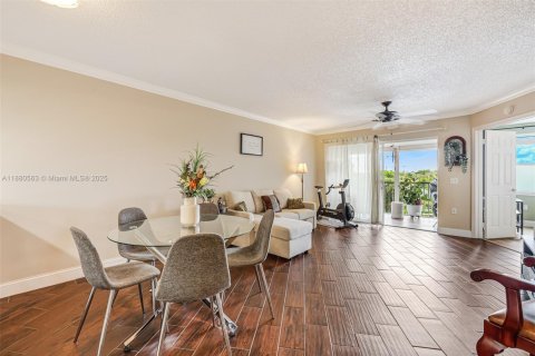 Copropriété à vendre à Sunrise, Floride: 2 chambres, 104.98 m2 № 1921929 - photo 2