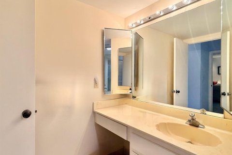 Condo in Boynton Beach, Florida, 2 bedrooms  № 2086857 - photo 6